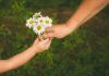 5 Acts of Kindness That Benefit Our Well-Being